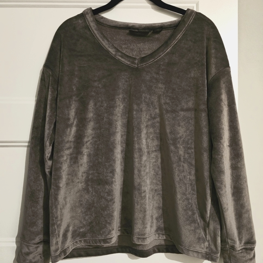 House of Harlow 1960 Two Piece Gray Lounge Wear sz small